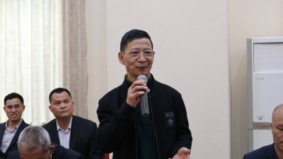 2018年2月27日，新春团拜活动现场，广东省铝加工专业委员会主任卢继延致辞。