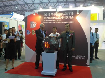 2015年7月8日，南海铝材协会组团南海铝型材生产企业，参加2015年中国国际铝工业展