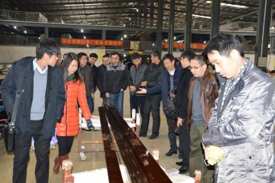 2014年2月13日，协会专家组参观永利坚铝业的生产车间