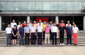 2020年6月4日，南海铝协组织企业代表到肇庆亚洲铝厂有限公司开展铝型材行业交流座谈会。